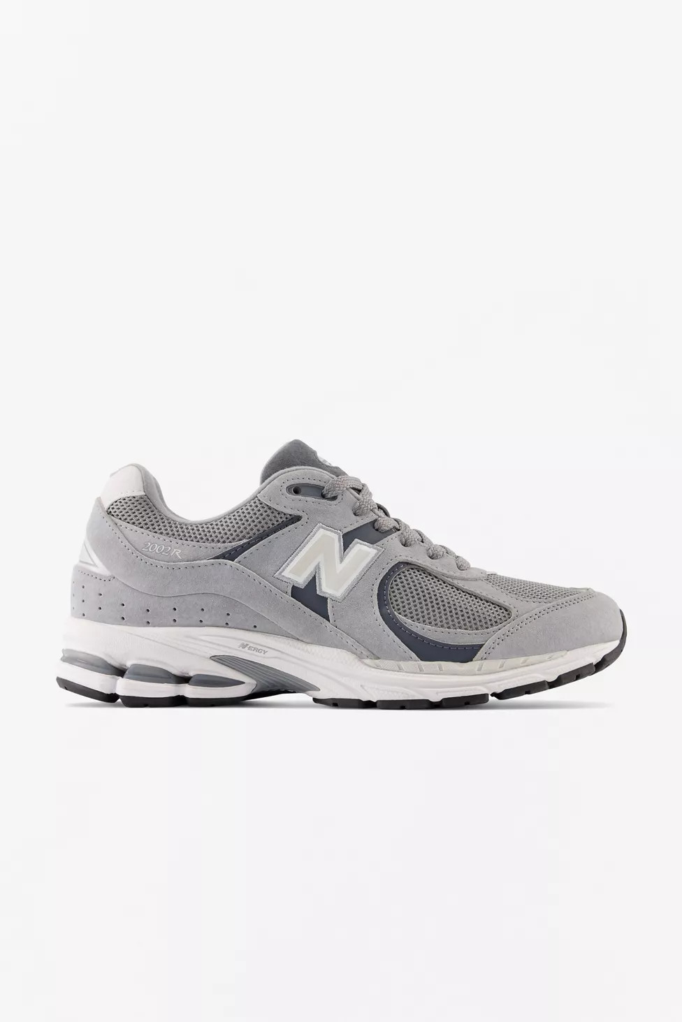 New Balance 2002R Sneaker | Urban Outfitters (US and RoW)