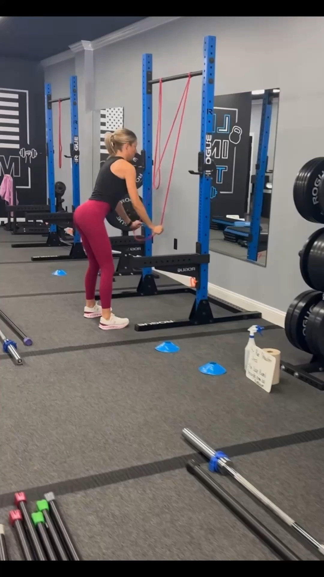 Halara leggings 
Workout tank 
On cloud
On running
Gym
Fitness 

#LTKActive #LTKfitnessgoals #LTKdayinmylife