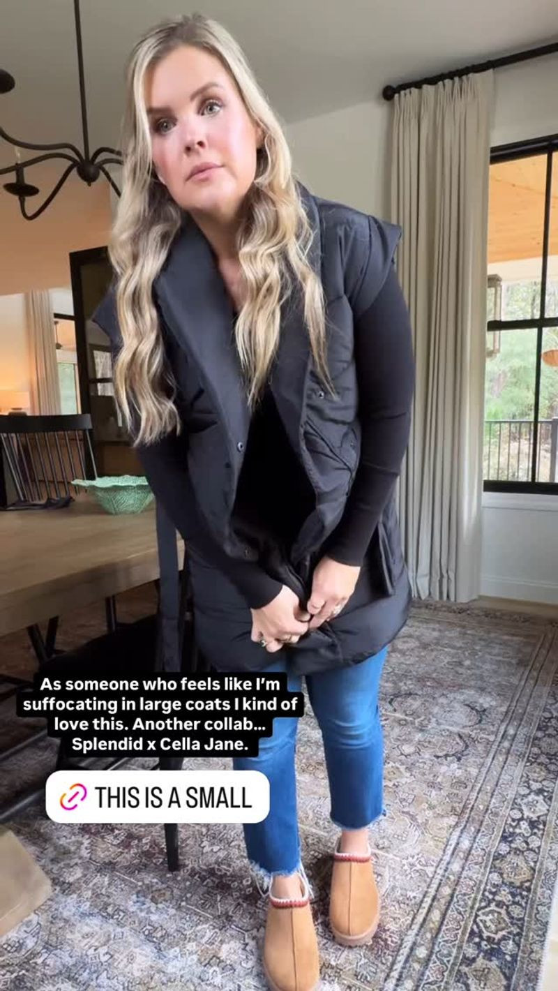 Puff vest/coat with cap sleeves perfect for fall

#LTKSeasonal #LTKStyleTip