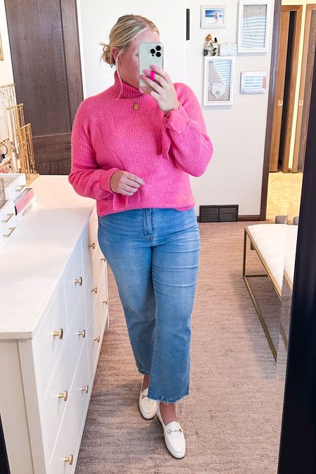 Pink is a fall color!💖
Wearing size large in sweater 

#LTKcurves #LTKfit #LTKunder100