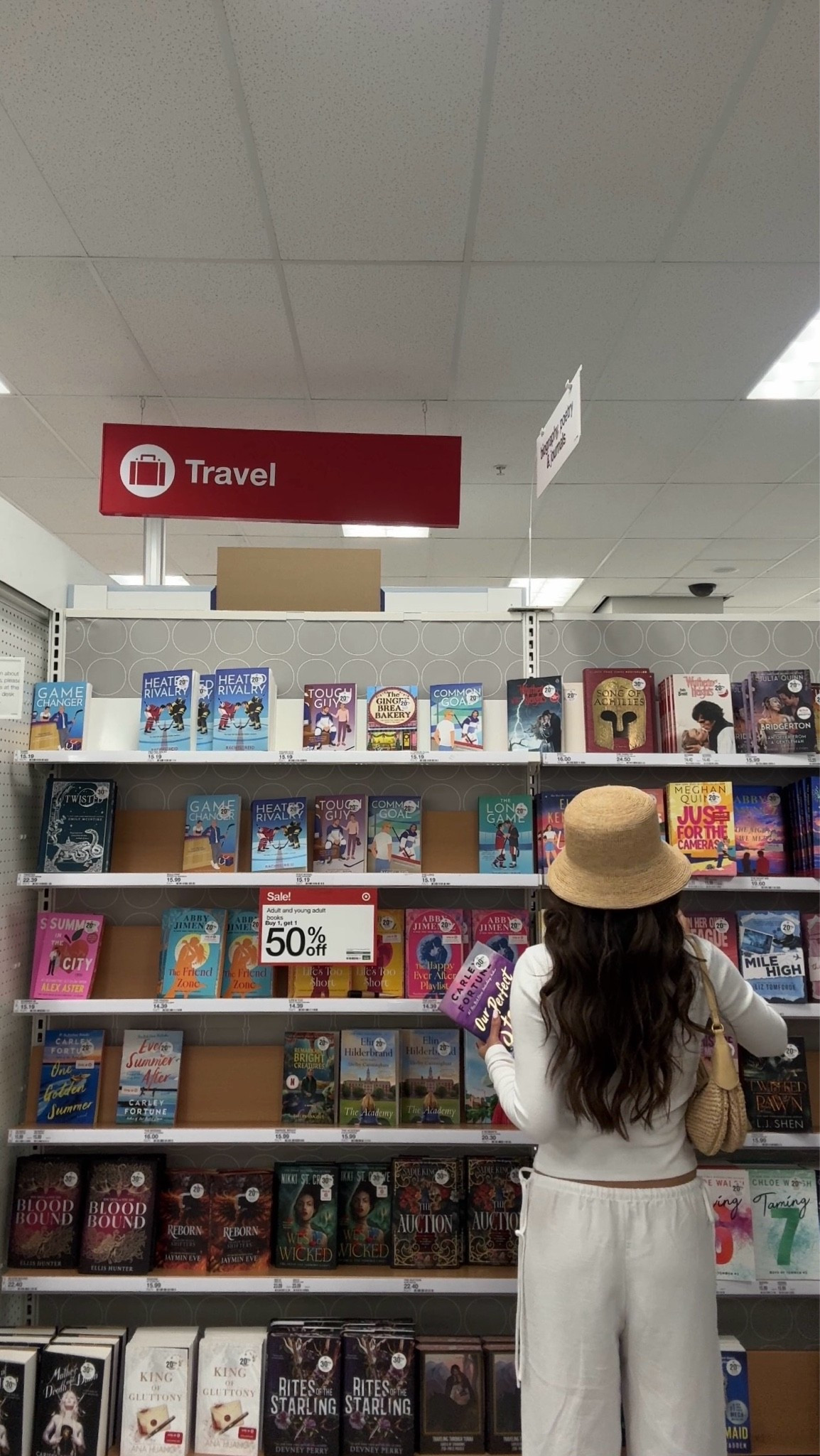 #ad let’s find our next summer read together at @target 🤓📚 here are 5 of my top reads to get you out of a reading slump

You can shop all these books in store and online at Target #TargetPartner #TargetBooks