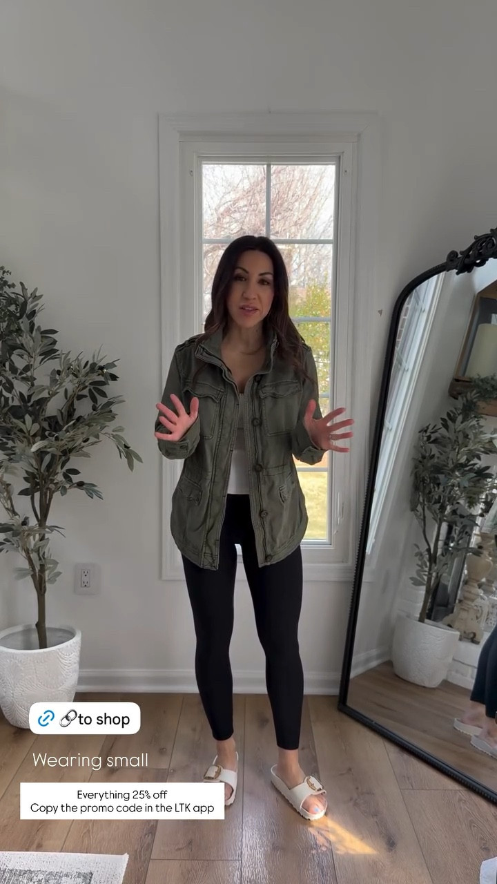 Copy the promo code for 25% off. Small utility jacket. Small short leggings.



#LTKSaleAlert #LTKSpringSale #LTKOver40