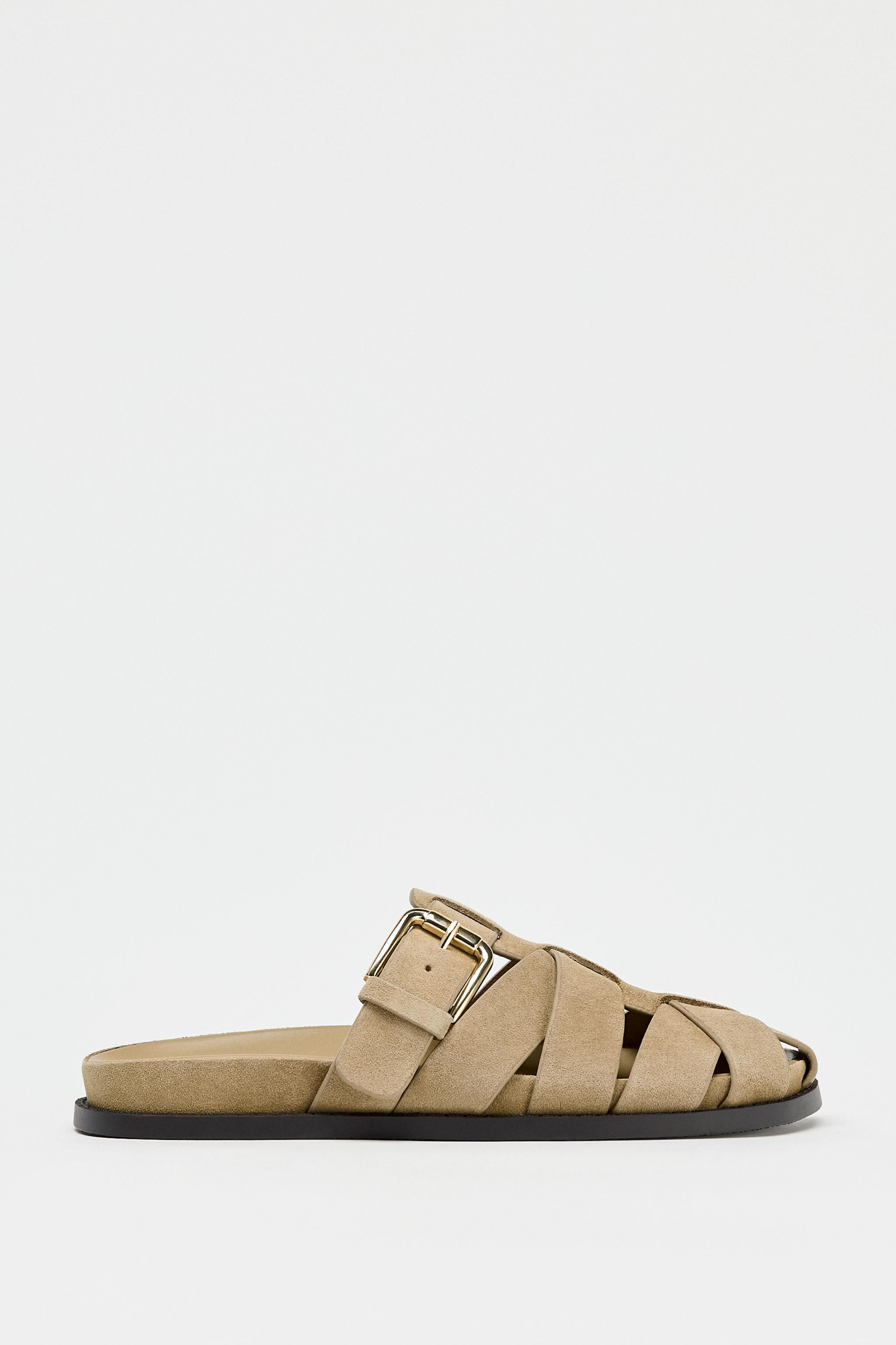 Flat split-suede cage sandals. Buckle detail on the side. Flat sole. Rounded toe.Sole height: 2 c... | Zara UK