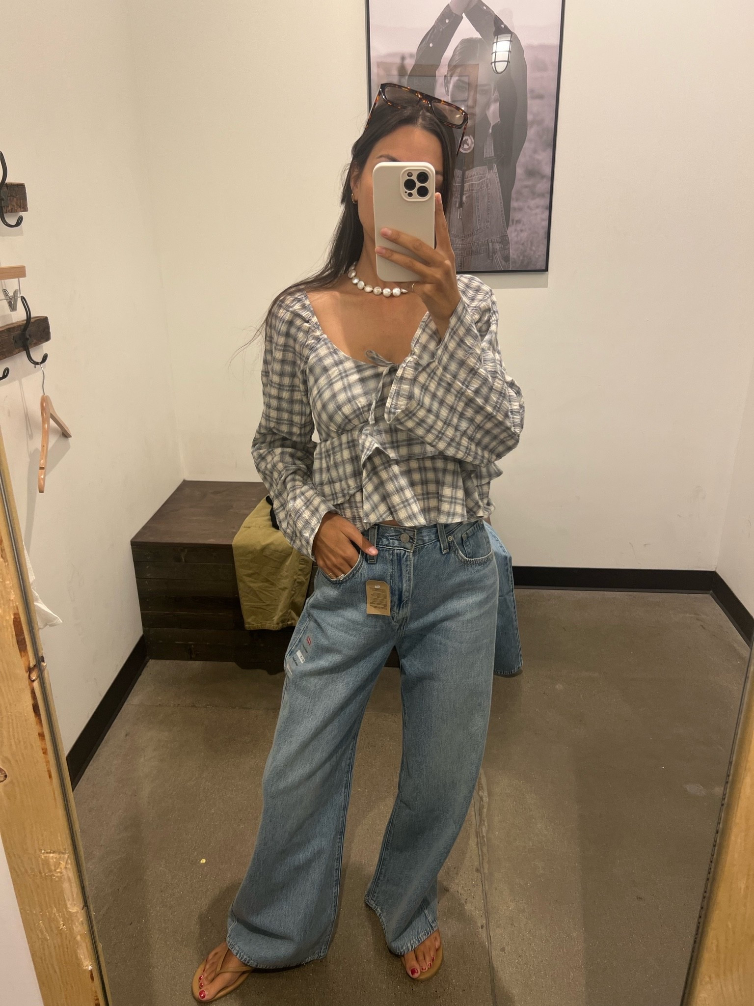 Wearing a 25 x 31 in jeans