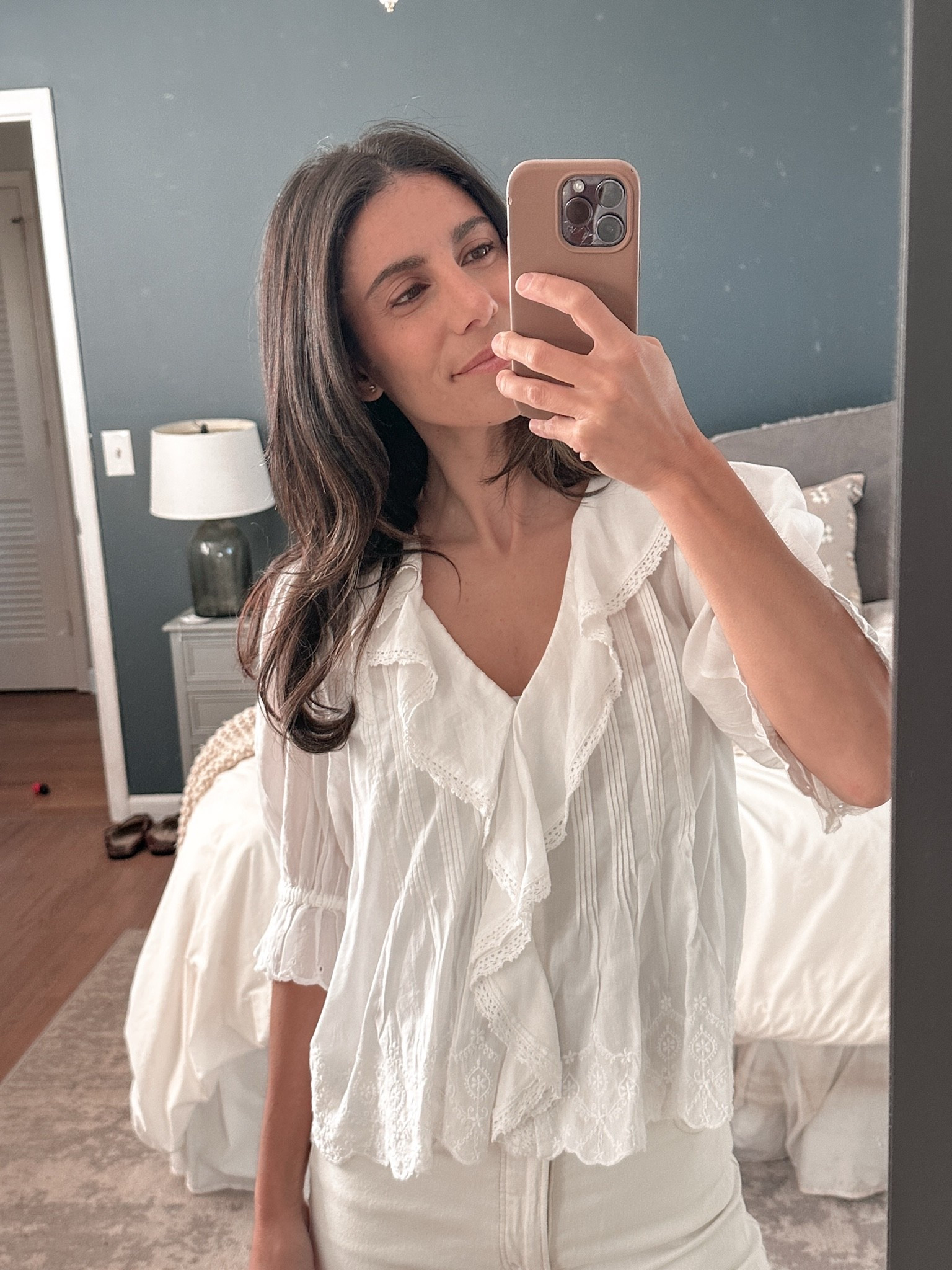 The most perfect summer top!! Comes in lots of colors and patterns too! 

Wearing xxs and I’m 5’1”

Madewell, Madewell top, doen style top, white summer top, summer style inspo, work style, work outfit, office outfit

#LTKootd #LTKPetite #LTKWorkwear