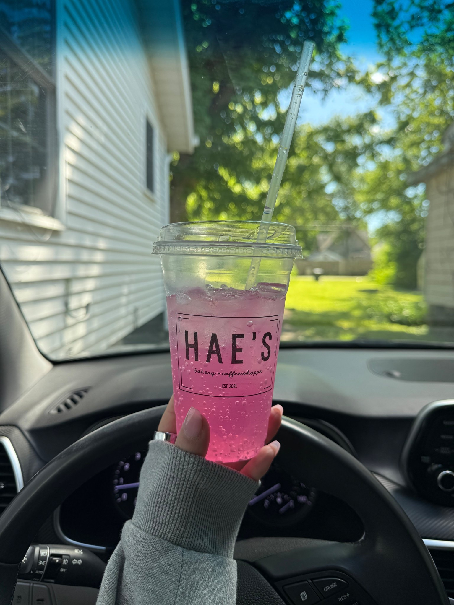 #nails #diynails #sweater #ouraring 