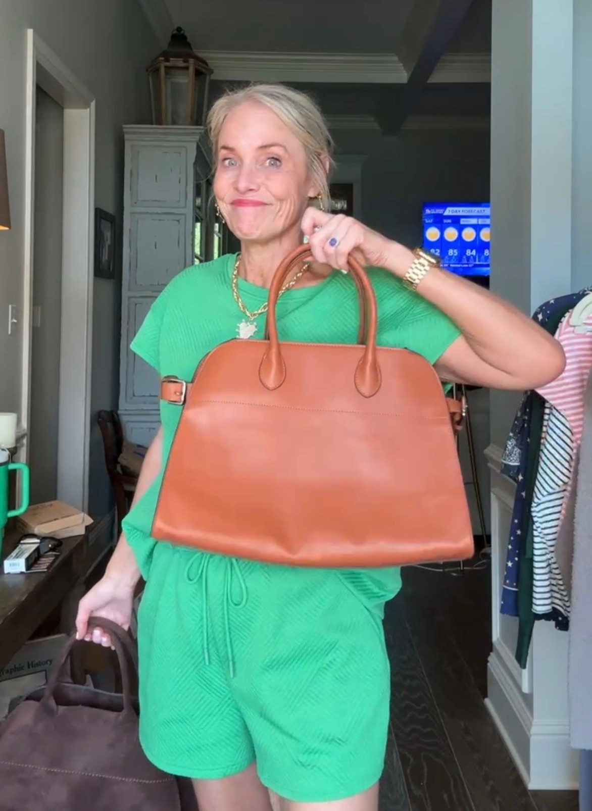 I have had this look for less bag from Amazon for over 6 months and have yet to put it down! 



#LTKOver40 #LTKTall #LTKdayinmylife