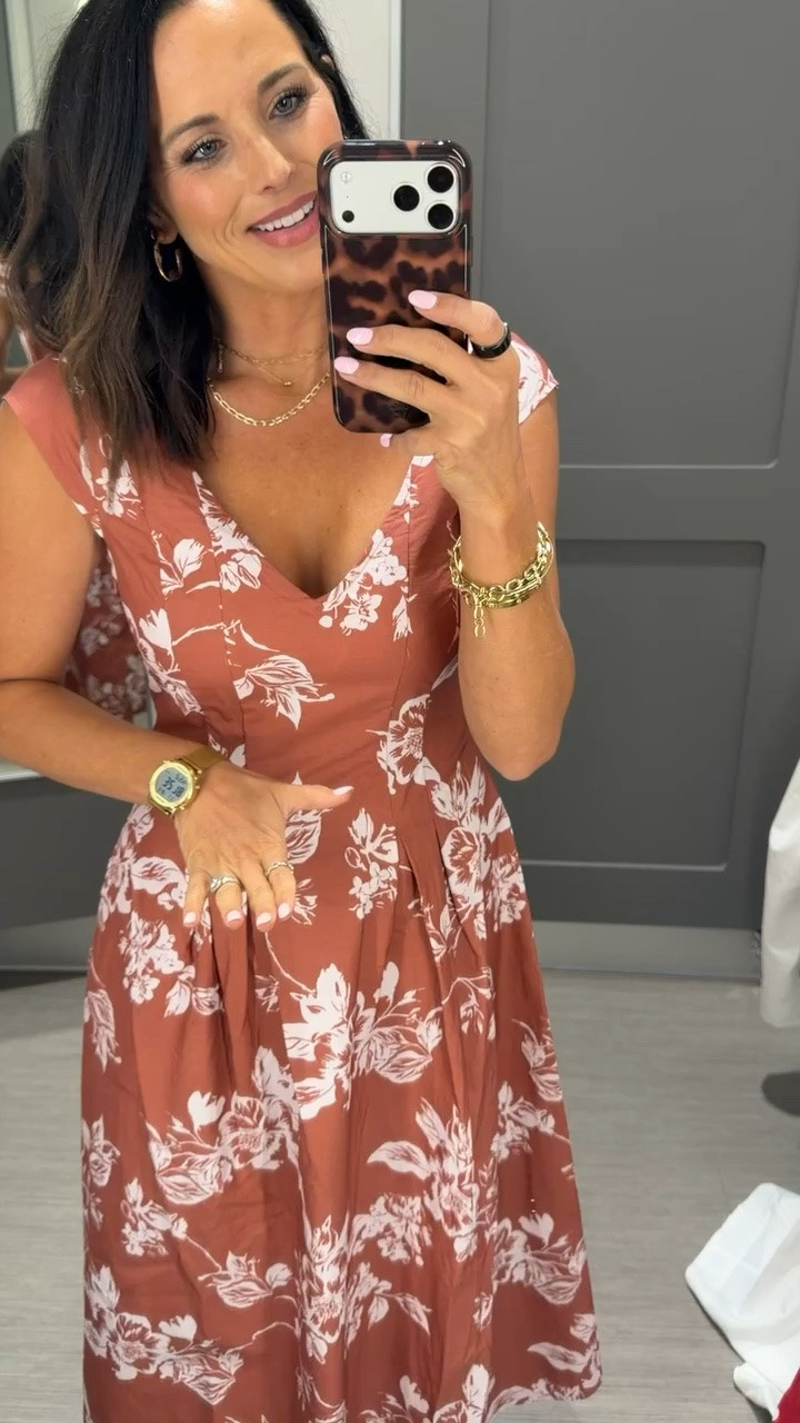 @Target  this one is GOOD 🤎 such a flattering fit and the print is perfect for summer
easy to dress up or throw on with sandals and go
wearing an XS

target dress, floral dress outfit, summer dress idea, casual dress outfit, vacation outfit inspo, affordable fashion finds, everyday outfit, midi dress style

#targetstyle #targetfinds #summerdress #affordablefashion #outfitinspo #casualstyle #ltkstyle