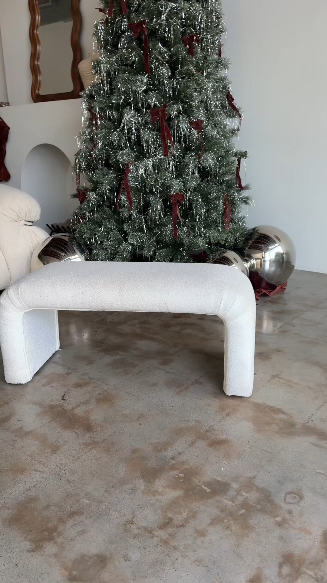 DIY a bench with me for Christmas 

#LTKHoliday
