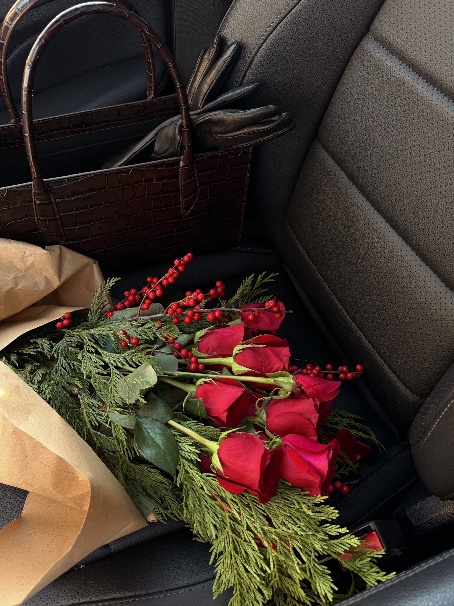 Bag & gloves are low stock, linking similar in both! #kathleenpost

Winter accessories, winter handbag, croc handbag

#LTKdayinmylife #LTKSeasonal