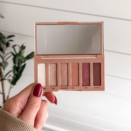UD Naked minis are $25 today!! Pictured is ‘Sin’… soooo pretty and perfect to try new styles!

amazon finds, amazon beauty, beauty favorites, beauty essentials, makeup favorites, makeup inspo


#LTKsalealert #LTKbeauty #LTKfindsunder50