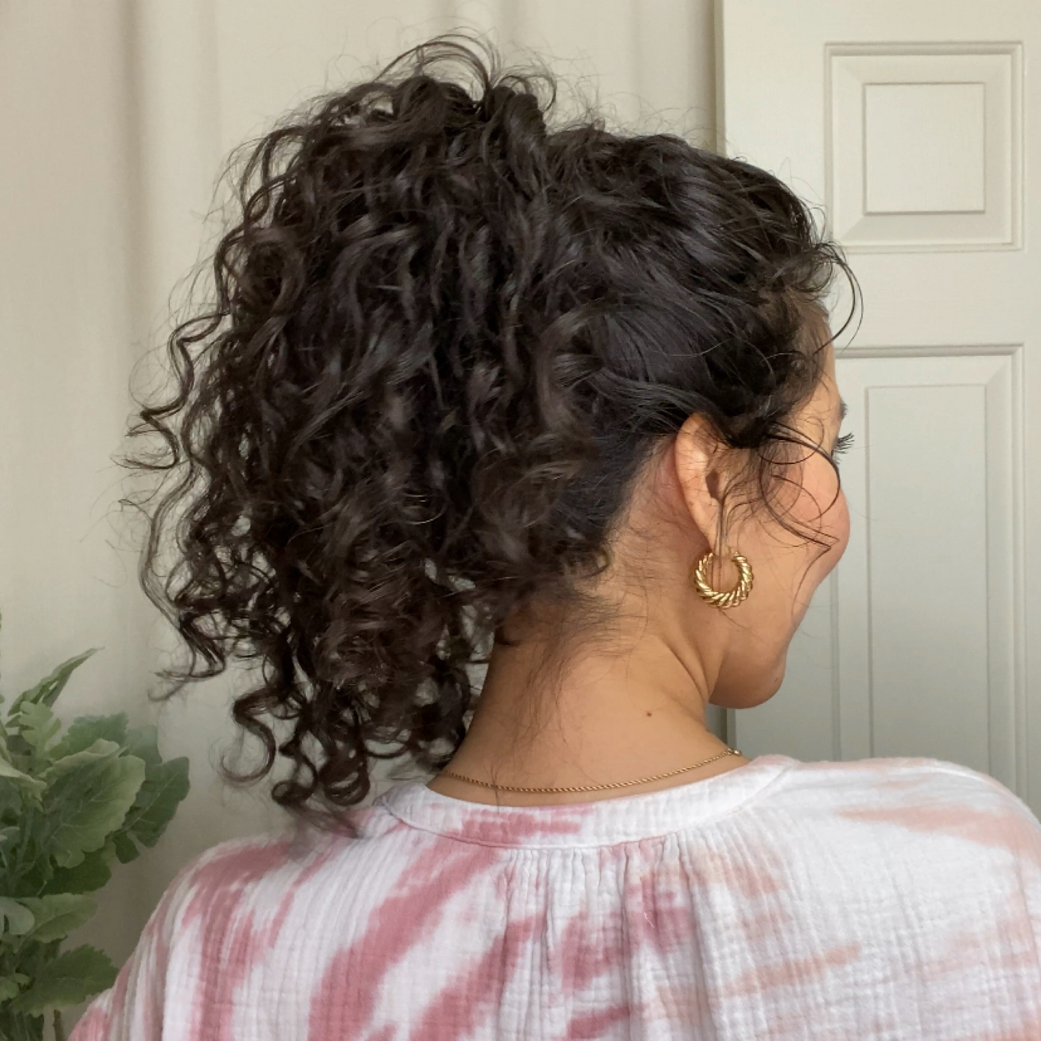 High Curly Ponytail - #theCurlStory
Long hair looks amazing with the look!


#LTKBeauty #LTKStyleTip