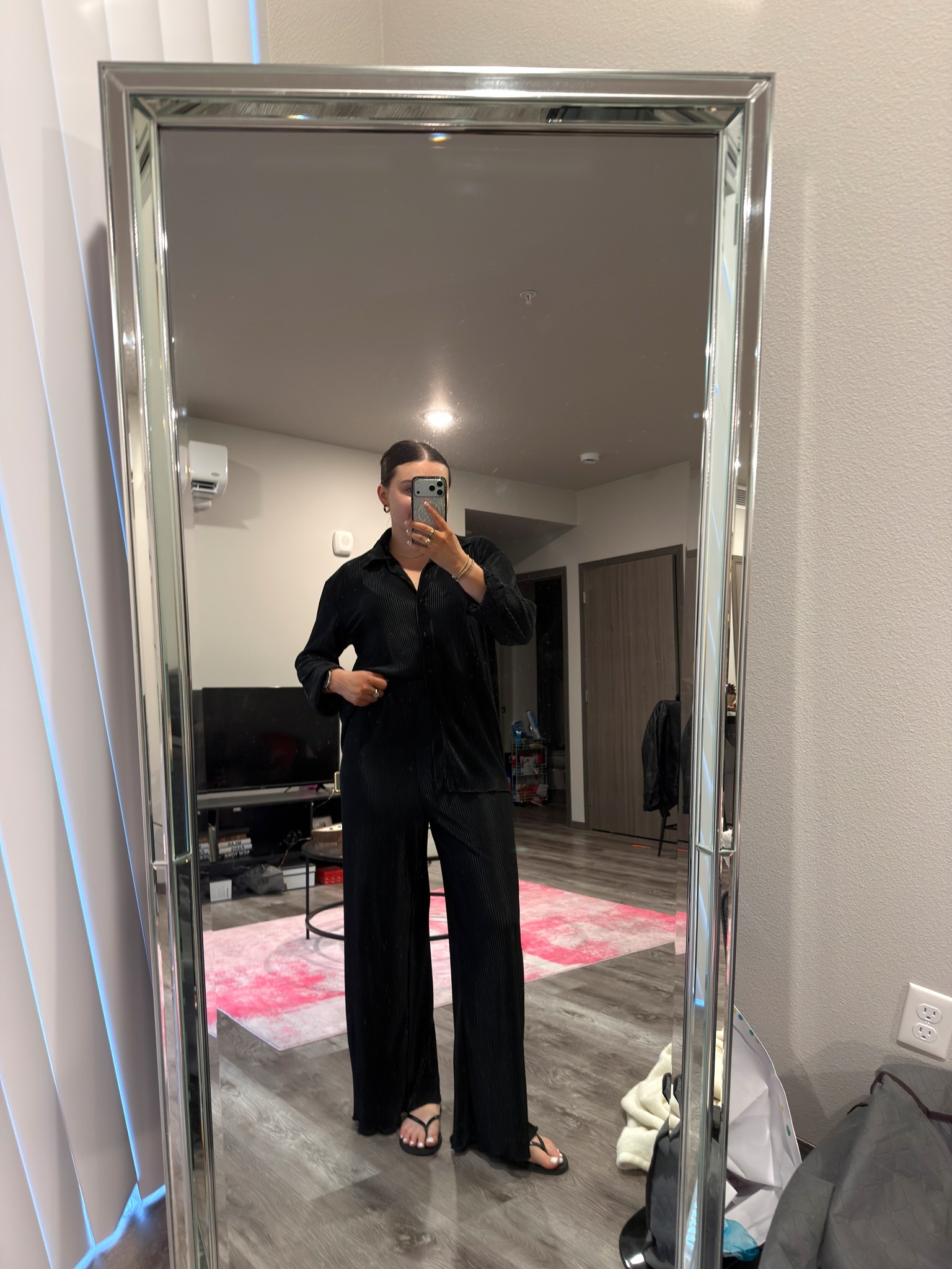 For a chill workday, I’m all about a matching set! I’ve loved this one for years 🖤

I’m wearing a L set and size 9 sandals

#LTKMidsize #LTKootd #LTKWorkwear