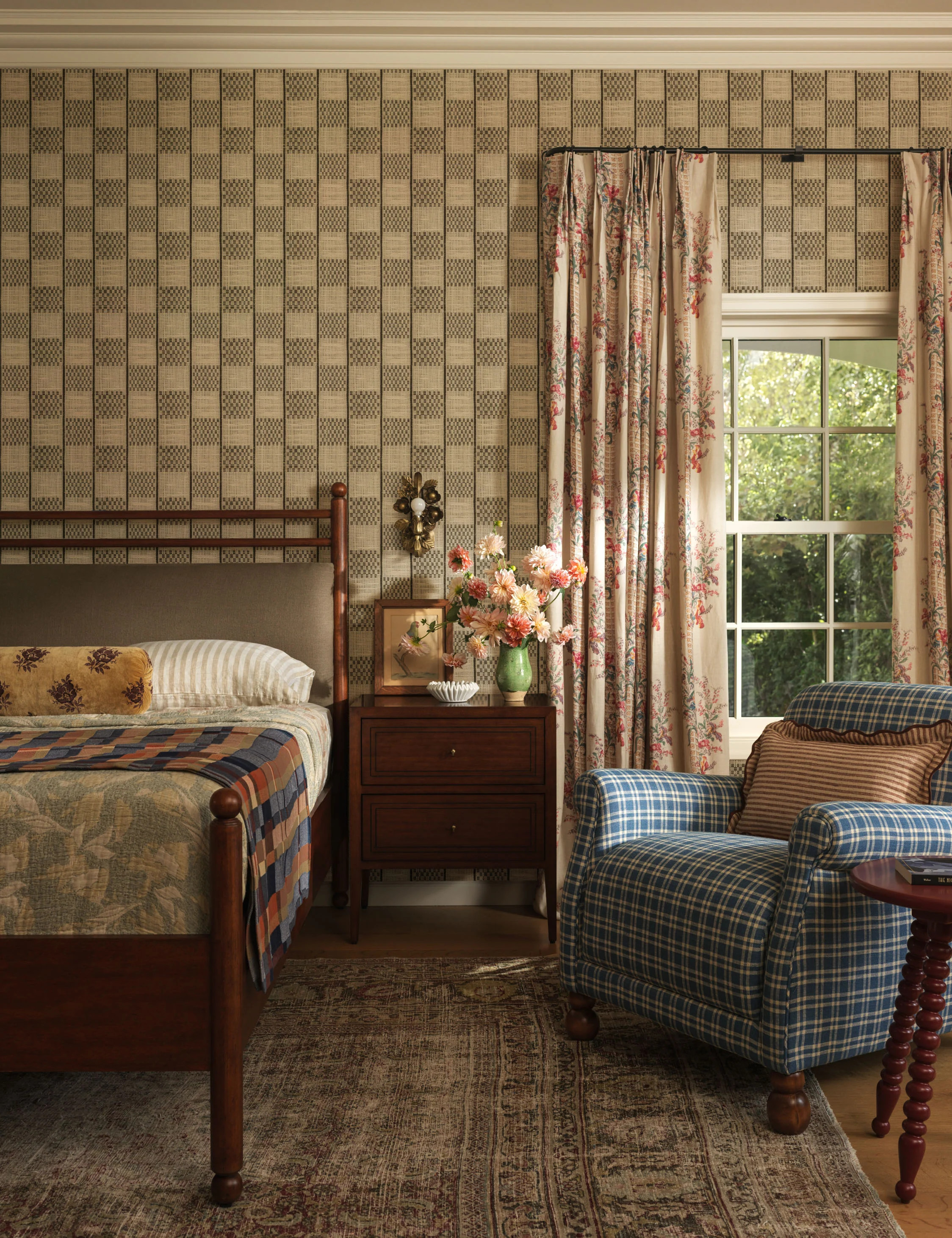 Bibury Platform Bed | Lulu and Georgia 