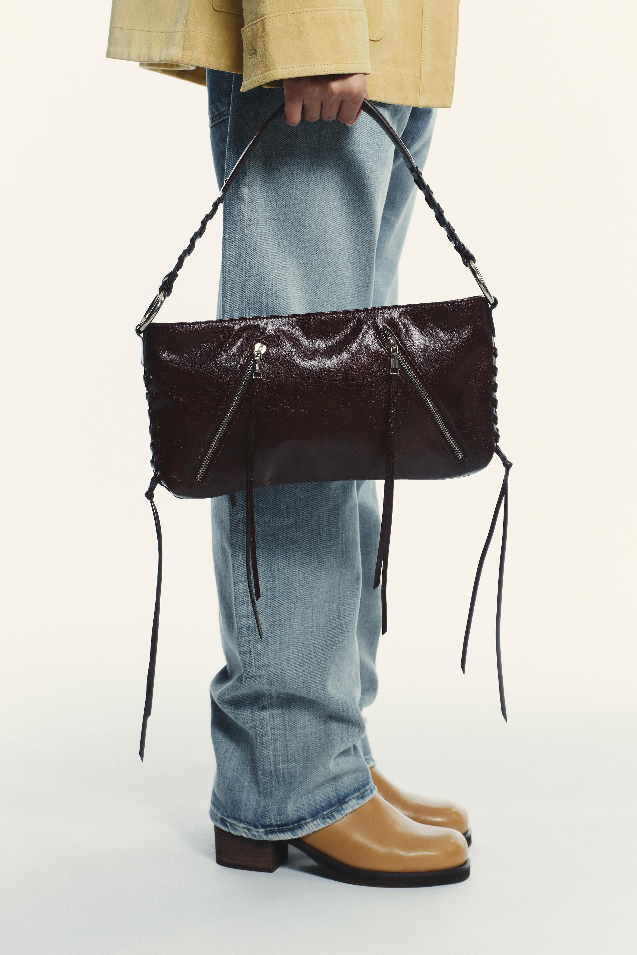 ZIPPED SHOULDER BAG | Zara UK