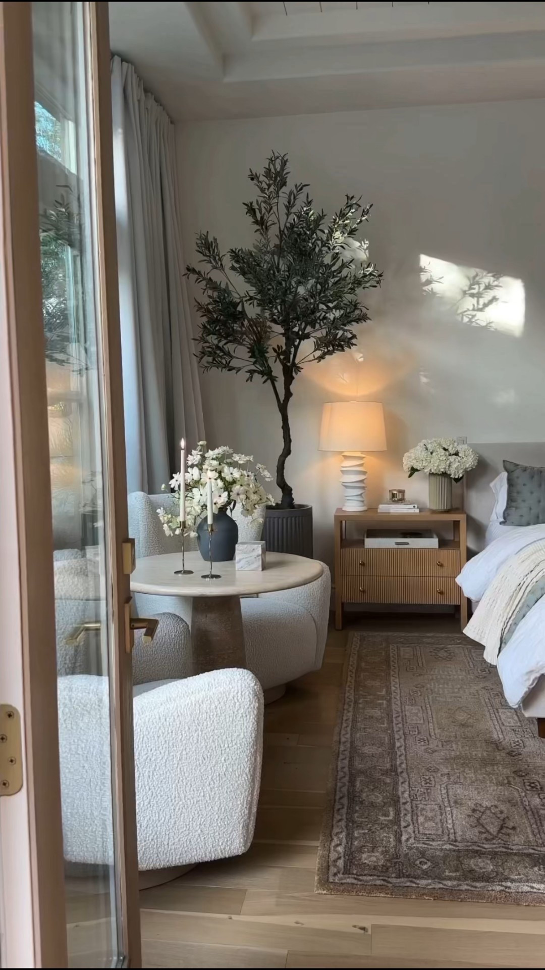 Bedroom

#LTKstorytime #LTKHome #LTKHoliday