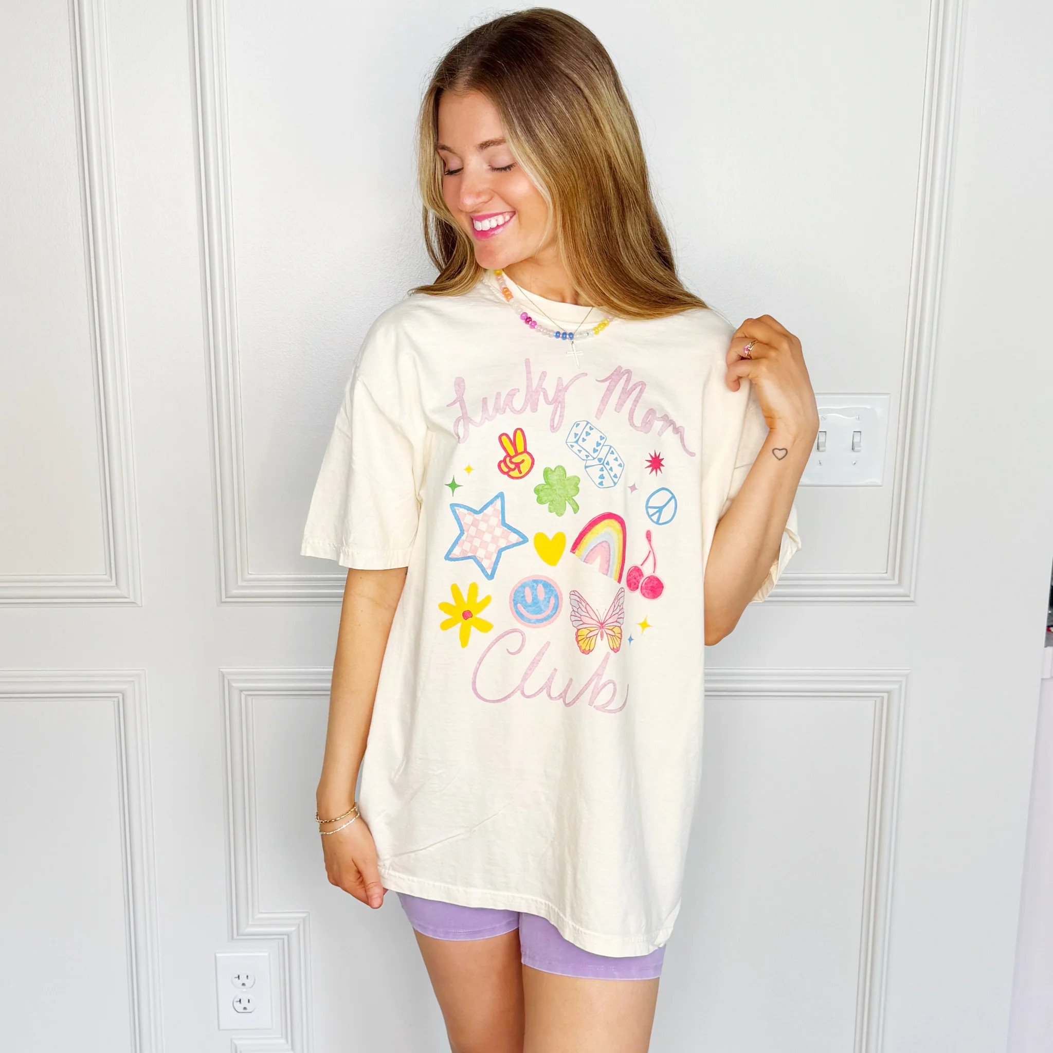 Lucky Mom Club Tee | Poppy & Pine