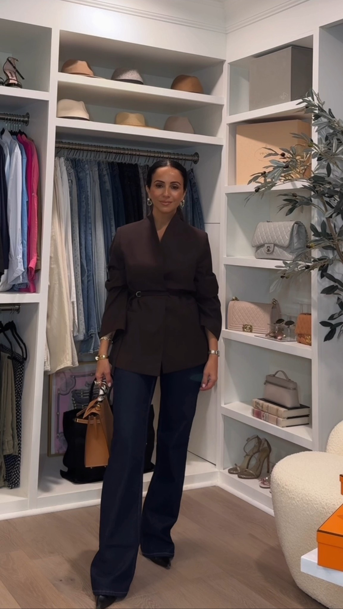 Brown blazer + bootcut leg jeans in a dark wash for a fall outfit inspo

Jean size:24
Blazer size: xs 

#LTKOver40 #LTKStyleTip #LTKPetite