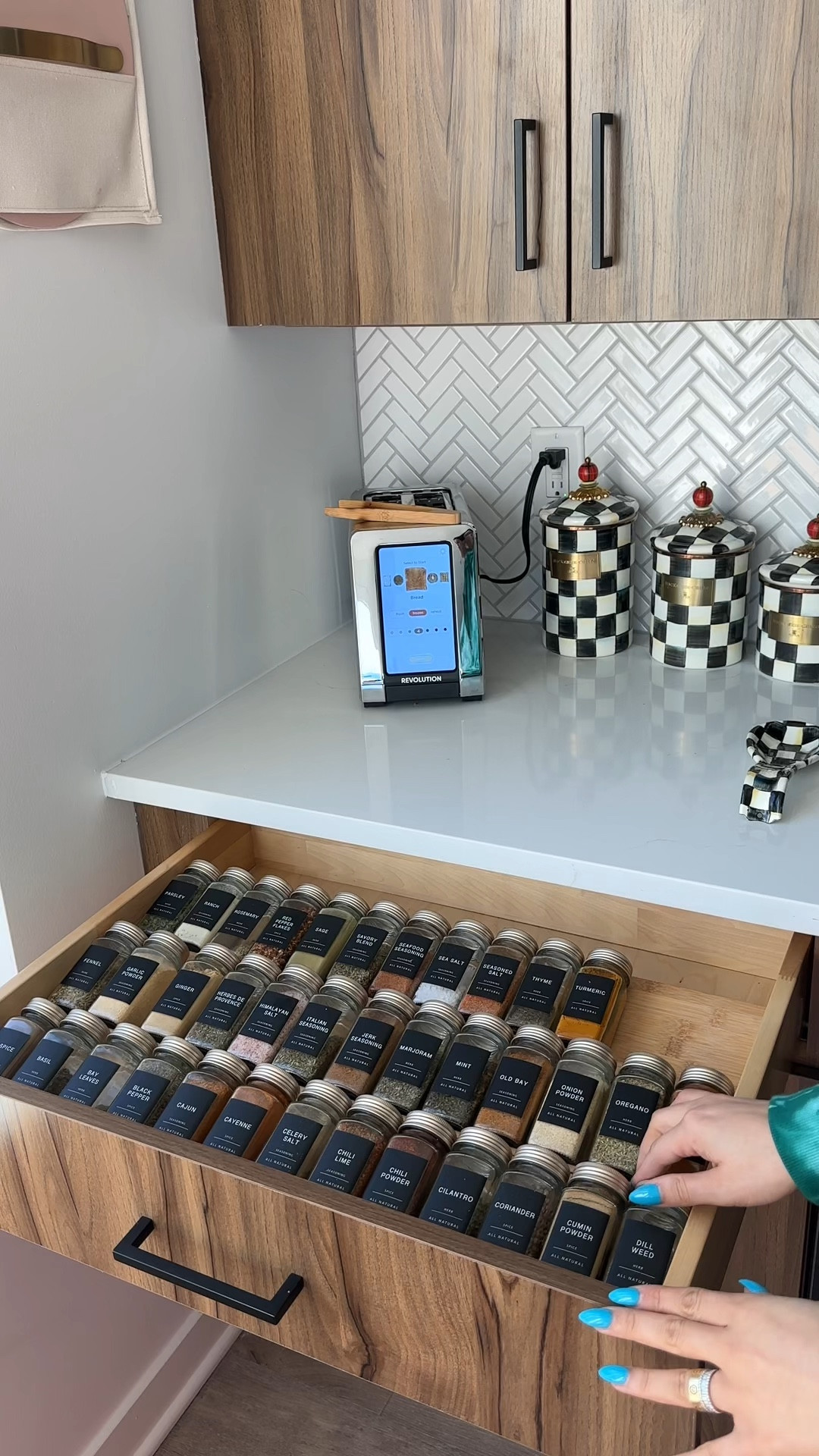 If you’ve been wanting to create an organized spice drawer.. Here’s what you need! 

Follow my shop @Nardinemarie on the @shop.LTK app to shop this post and get my exclusive app-only content!

#LTKhome #LTKfindsunder50 #LTKU