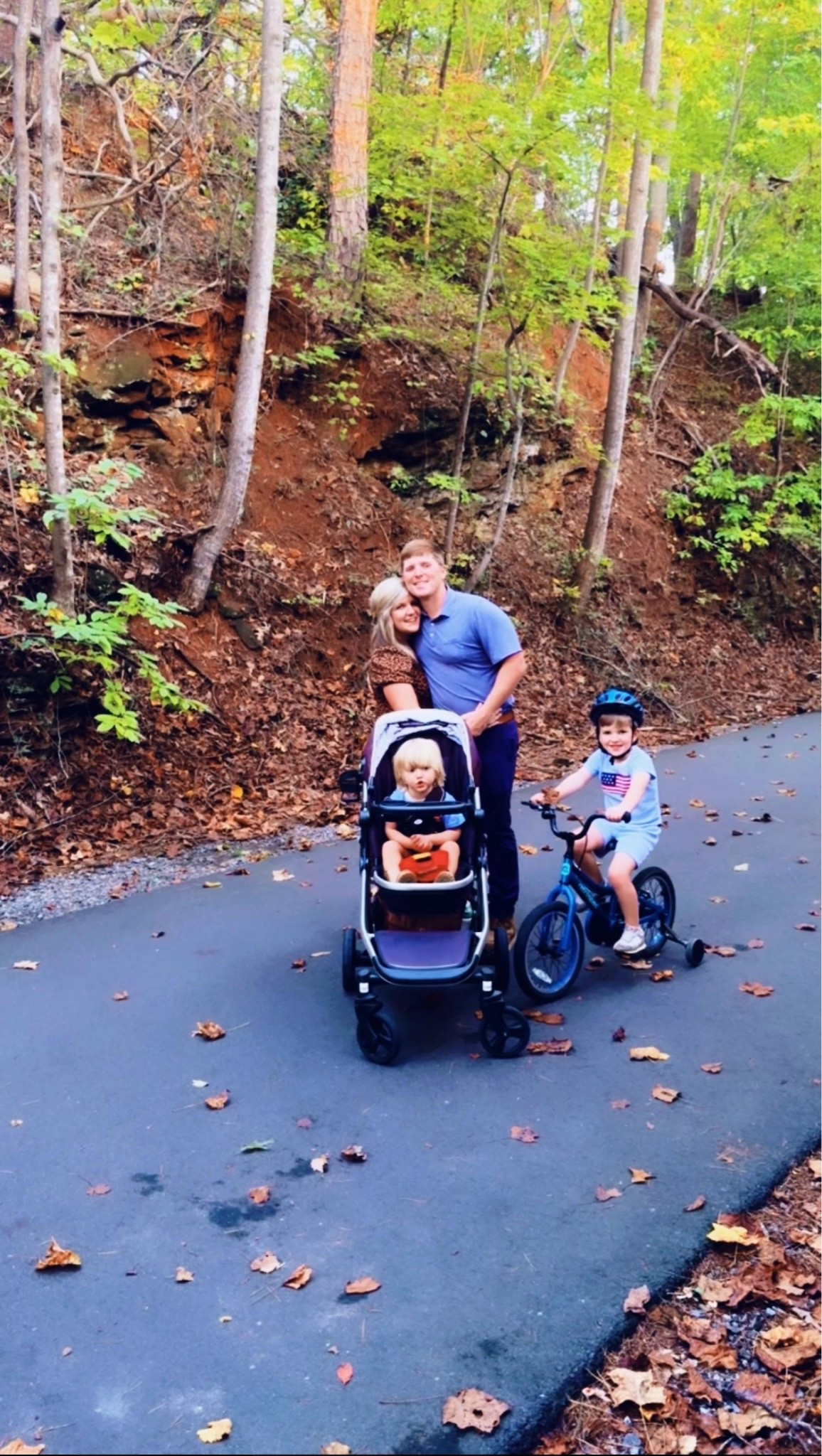 Oh how excited we are to be welcoming in this beautiful autumn season here in the carolinas ✨🍁🌳⛰️🍂🌄🧡🍃 #fallwalks #carolinaautumn #fallinthesouth #fallishere #fallinthecarolinas