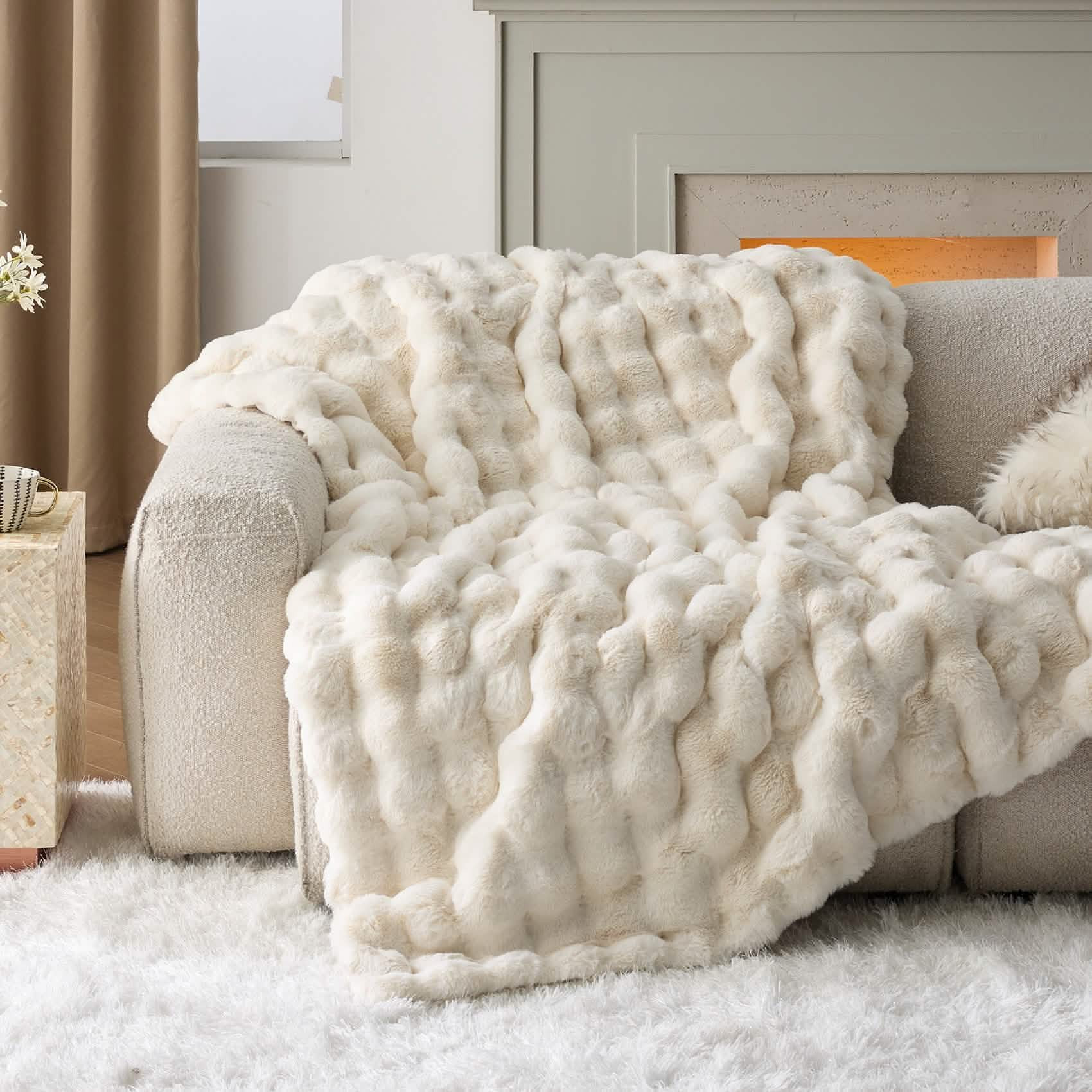 Ultra-Plush Bubble Faux Fur Blanket | Bedsure