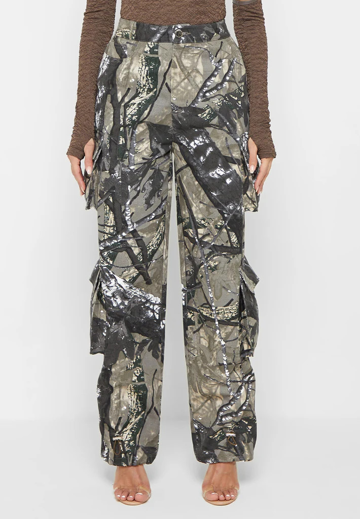 Wide Leg Camo Cargo Pants - Khaki | Maniere De Voir
