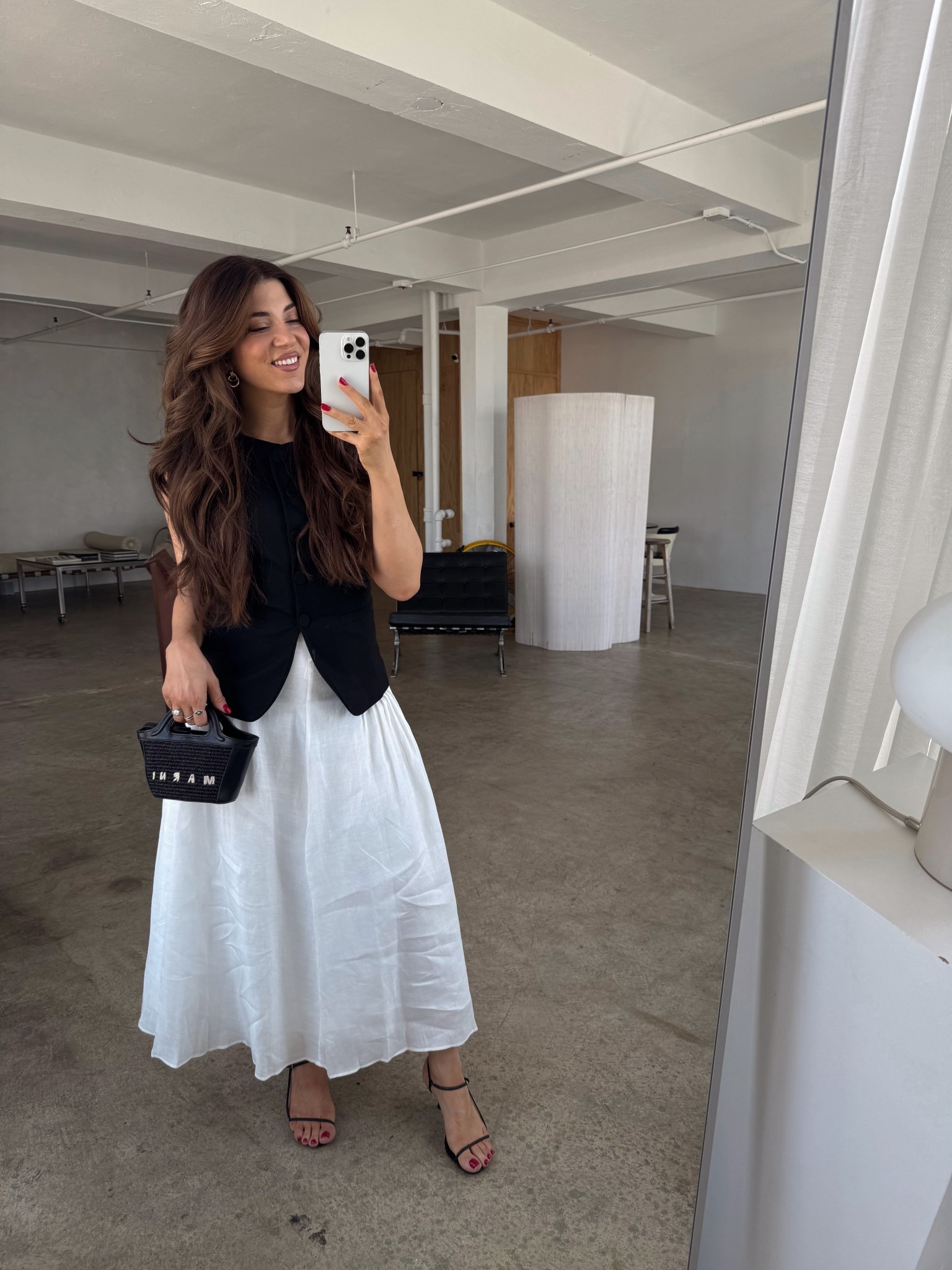 Giving lady Dior vibes or Little House on the Prairie? 🤭👇🏻classic black and white always >

#LTKSeasonal #LTKTravel #LTKStyleTip