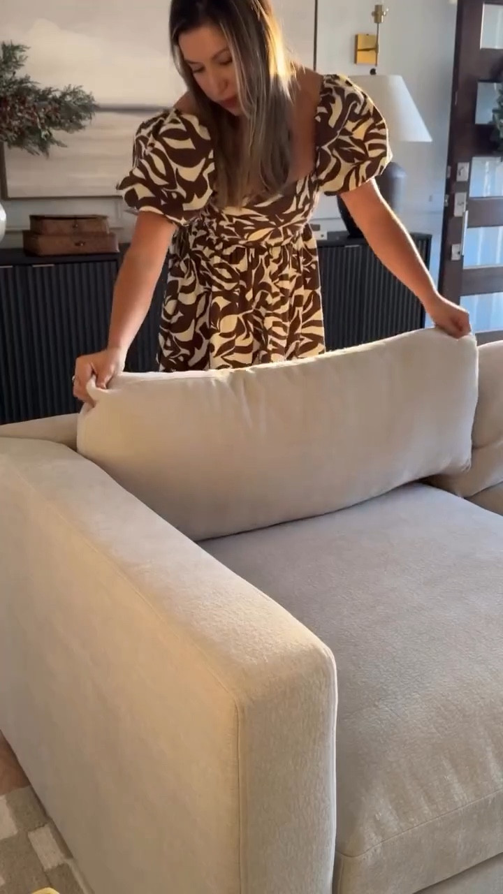 I finally found the one 🤍

My new Bella Sectional from @bellamia.collections has truly transformed our living room. It’s soft, spacious, and unbelievably cozy. The linen color looks so chic and elevated, and the best part? It’s modular, washable, and super easy to assemble.

I paired it with the matching storage ottoman, which not only completes the look but also hides all our cozy throws and extra pillows (a total mom win 😅).



#modernorganichome #neutraldecor #bellamiacollections #modularsofa #livingroominspo #cozyhomevibes #designerlookforless

#LTKStyleTip #LTKSaleAlert #LTKHome