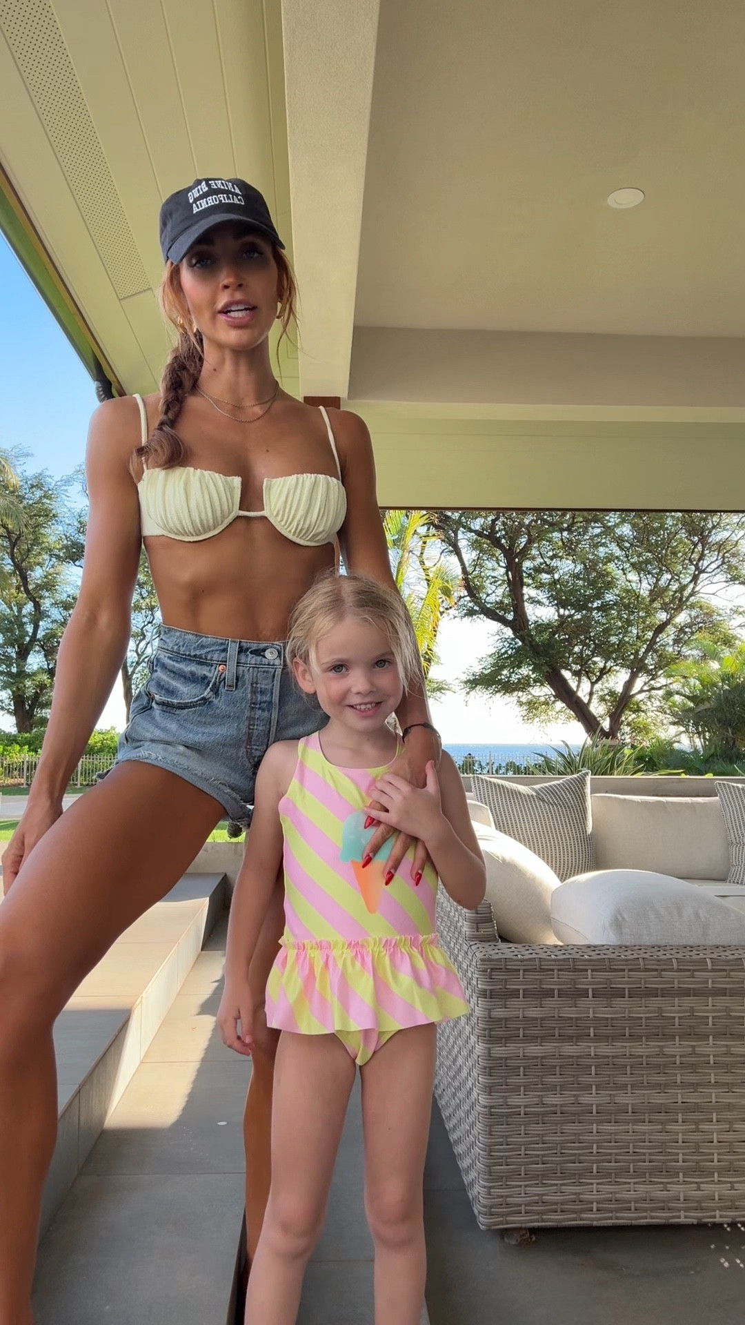 Outfit details with my cutie little 

Too small
Bottom xs
Shorts TTS 25
