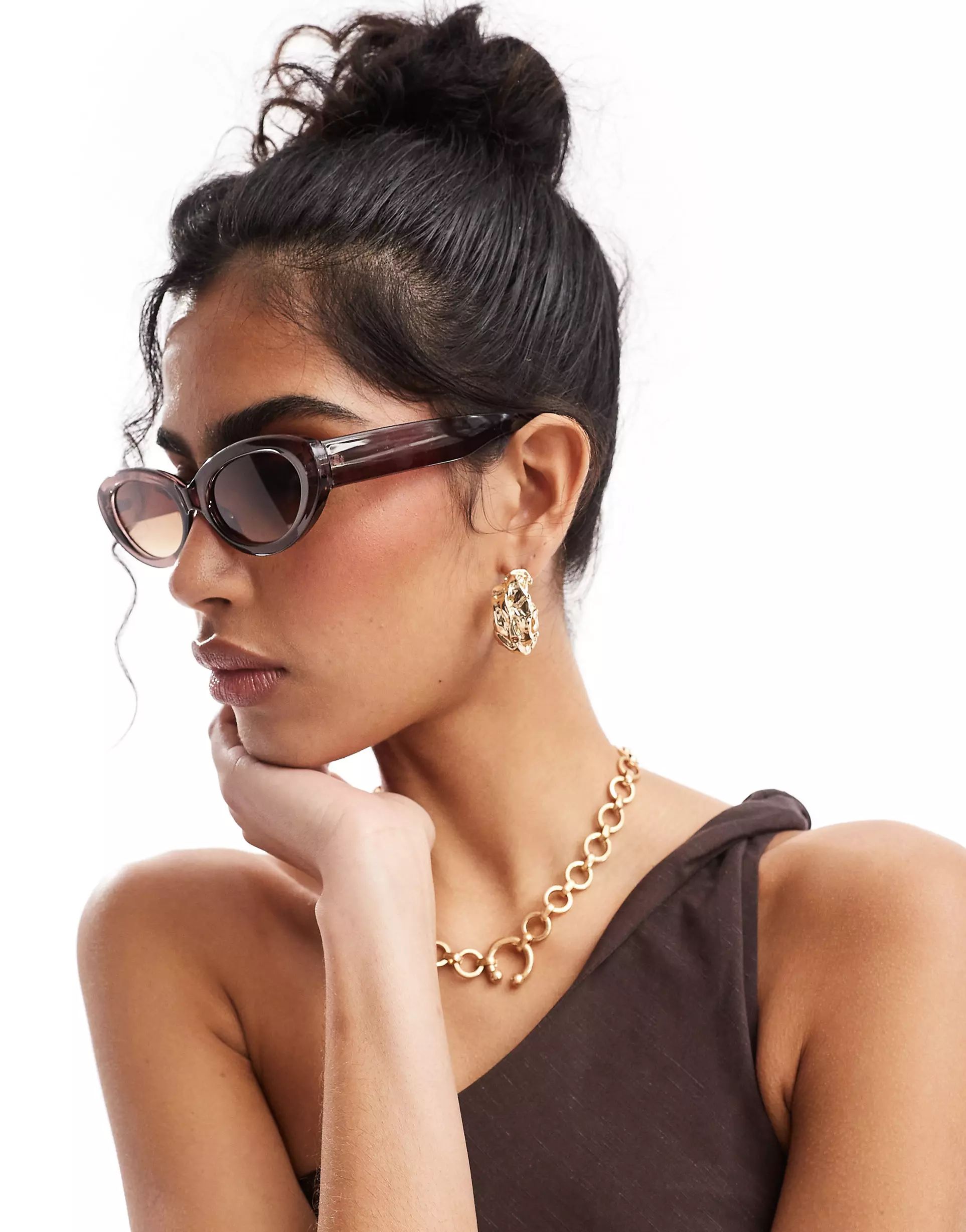 ASOS DESIGN oval sunglasses in crystal brown | ASOS | ASOS (Global)