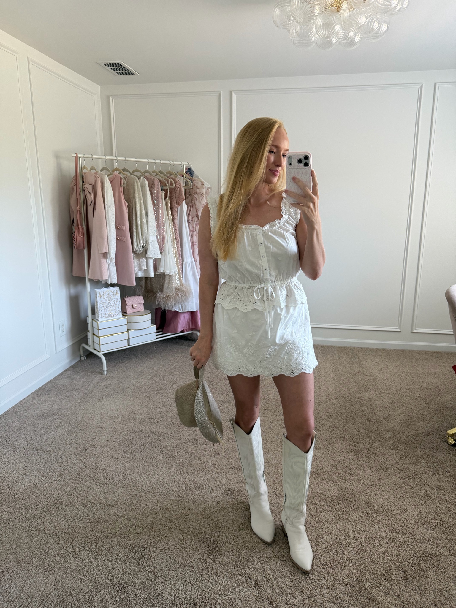 If you have a country concert this summer grab this set!! It has shorts under the skirt and it perfect for hot weather since it’s cotton. It’s also nursing friendly :) wearing a size small 

Country concert outfit // target outfit // summer set // summer outfit // western boots