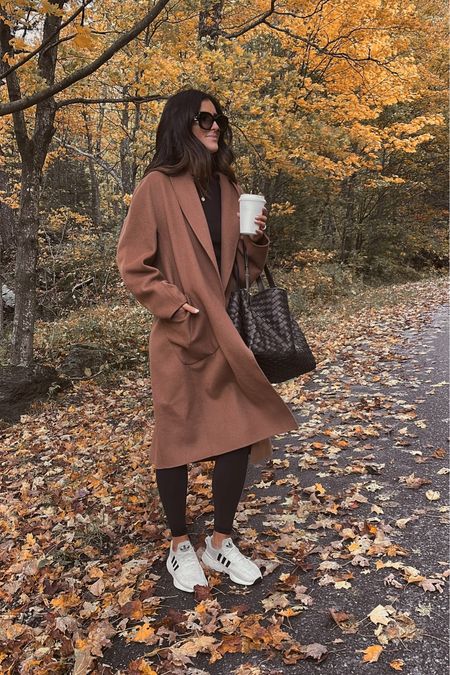 Athleisure style, leggings, coat, sneakers, StylinByAylin 

#LTKunder100 #LTKstyletip #LTKSeasonal