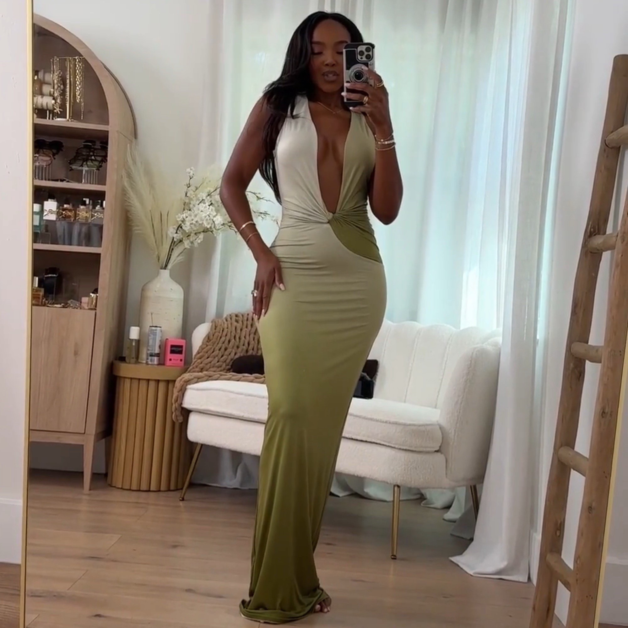 Scroll to shop! 💚 Olive green with a plunging twist for that bold, confident statement.

#LTKgrwm #LTKPetite #LTKootd