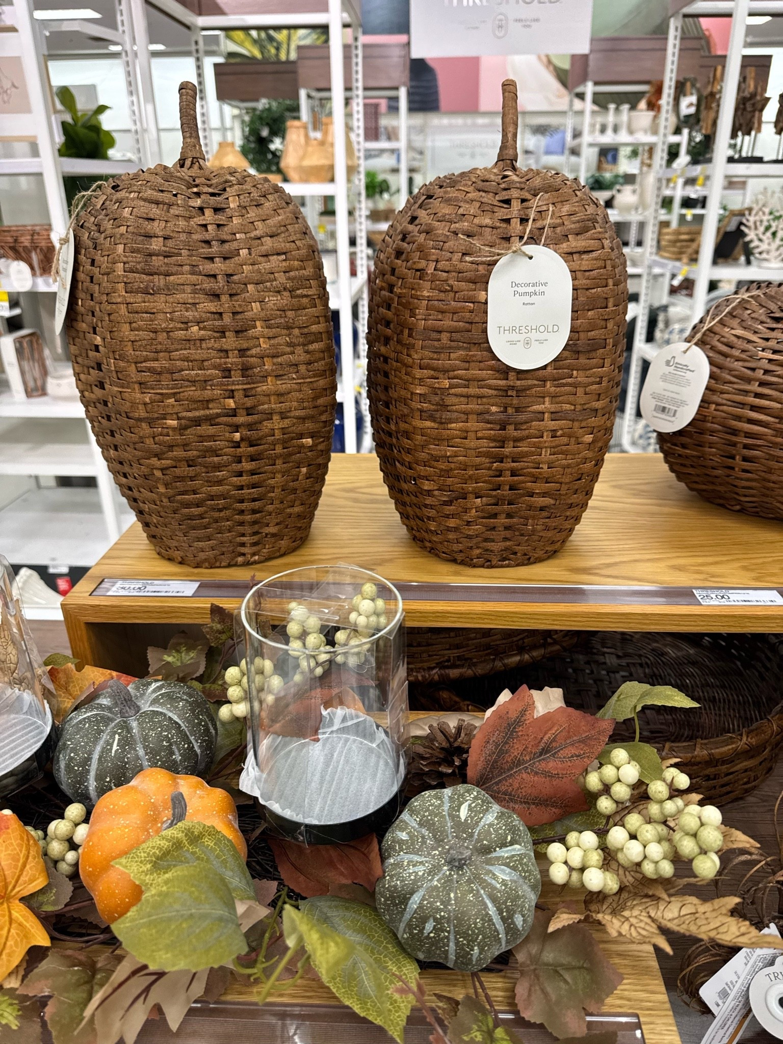 New fall home decor @Target 





Gift ideas, thanksgiving, centerpiece, tablescape, pumpkins, fall decor

#LTKHome #LTKdayinmylife #LTKSeasonal
