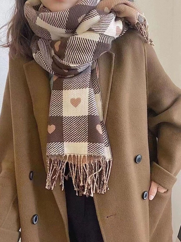 New
     
      Heart & Plaid Print Fringe Trim Scarf | SHEIN