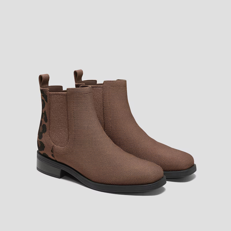Square-Toe Ankle Chelsea Boots (Clara) | VIVAIA