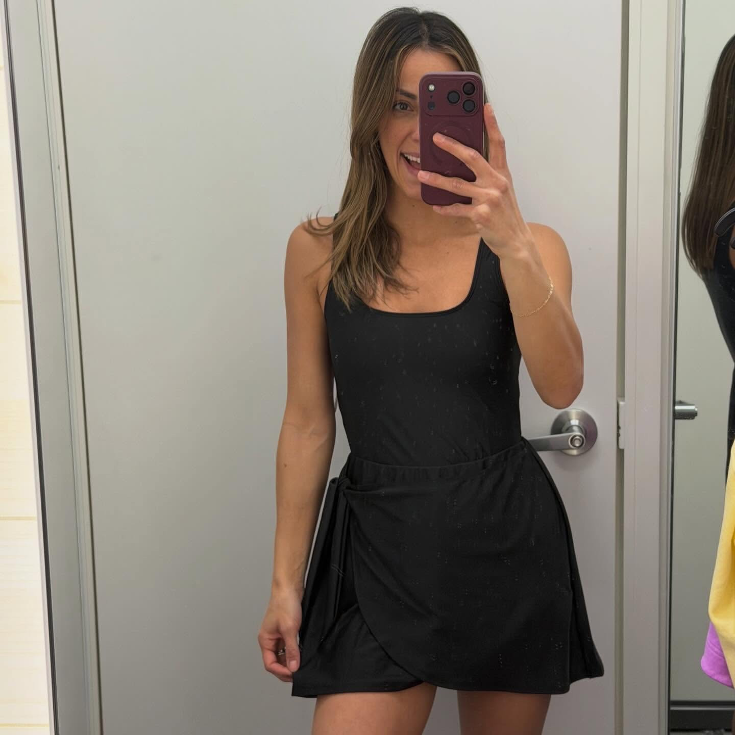 For the moms who want to feel confident but not exposed 

This bathing suit is for: 

Water parks 
Kids pool birthday parties 
Postpartum moms
Actually moving your body without adjusting every 5 seconds 

What’s better that looking like you’re in an active dress but also can jump in the pool? 😚

Selling fast in some prints! I’m wearing an XS for reference but could have sized to a small bc of my long torso.

bathing suit | swimwear | spring | summer | vacation | resort |pol | beach | one piece | oldest swim 