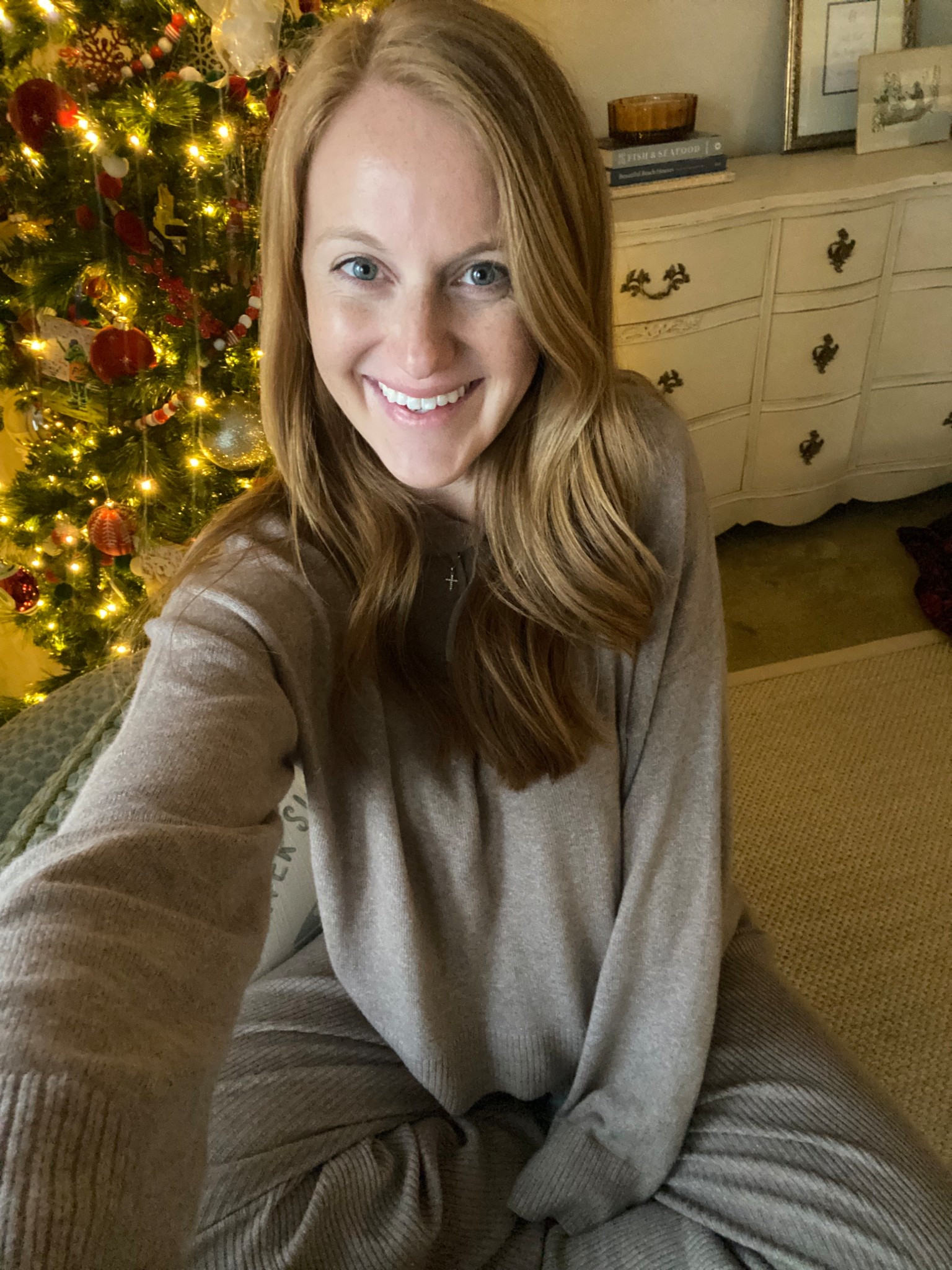 Living in this cozy set this winter!! Sooo soft and pregnancy friendly. Wearing a size Medium at 27 weeks 🤎🎄

#LTKHoliday #LTKmomlife #LTKBump