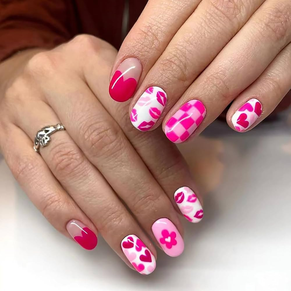 24 Pcs Valentine Press on Nails Heart Press on Nails Short Almond Fake Nails Cute Love Flower Glu... | Amazon (US)