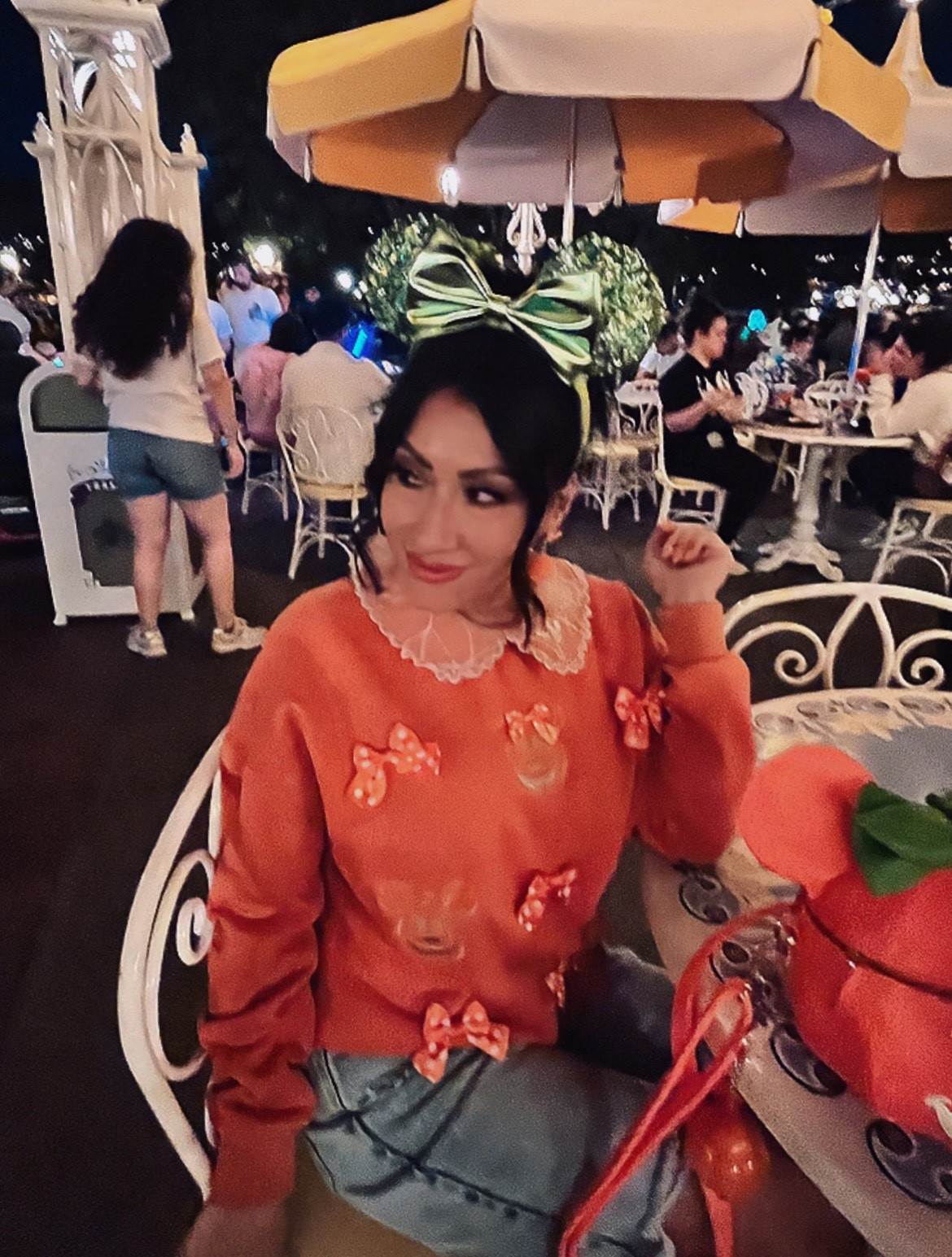 All the Disney HallowQueens need this sweatshirt  

#LTKStyleTip #LTKFindsUnder100