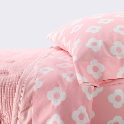 4pc Toddler Bedding Set - Pink Flowers - Cloud Island™: Woven, Lightweight Cotton, Floral Pattern | Target