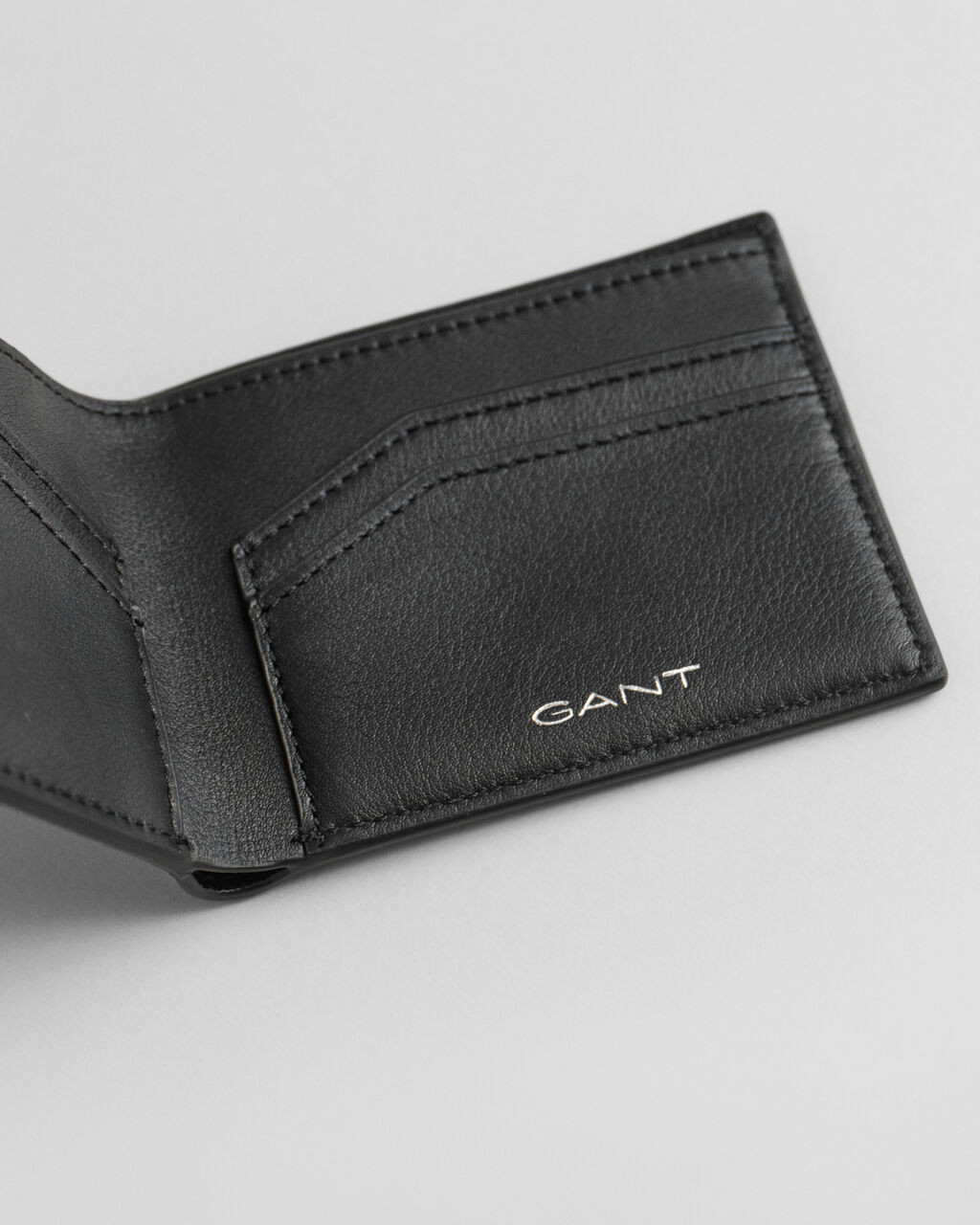 Leather Bifold Wallet - GANT | Gant