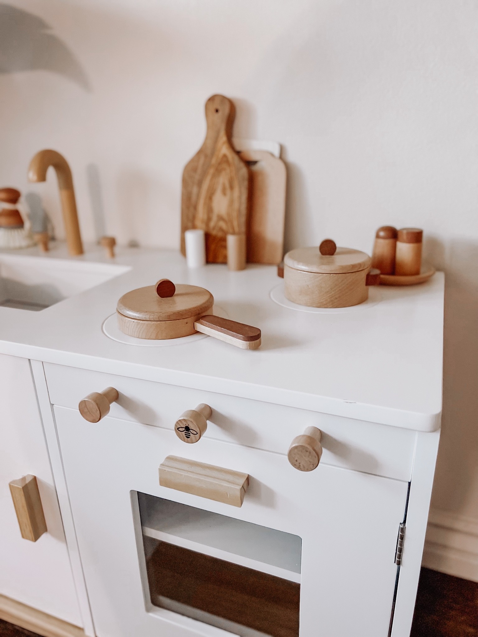 All about the learning ✨ Hadley is only 15m old and can’t get enough of pretend cooking. She would wash dishes all day if we’d let her! 

#LTKkids #LTKfamily #LTKhome