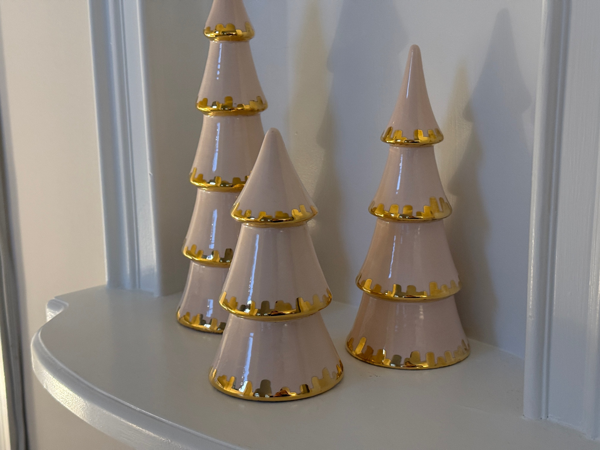 Perfect addition to my foyer spacee