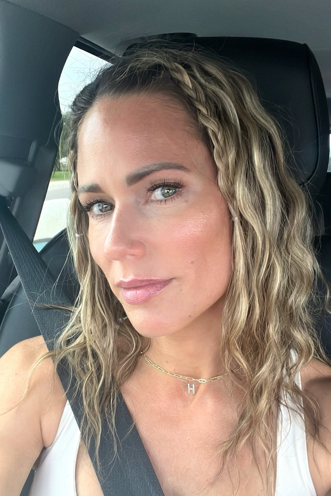 New favorite Dewey, balmy highlighters and super serum skin tint. 

*dewy #dewymakeup #dewyhighlighter #glow #naturalglow #balmyskin #balmyhighlighter #healthyglow #naturalmakeuplook


#LTKBeauty