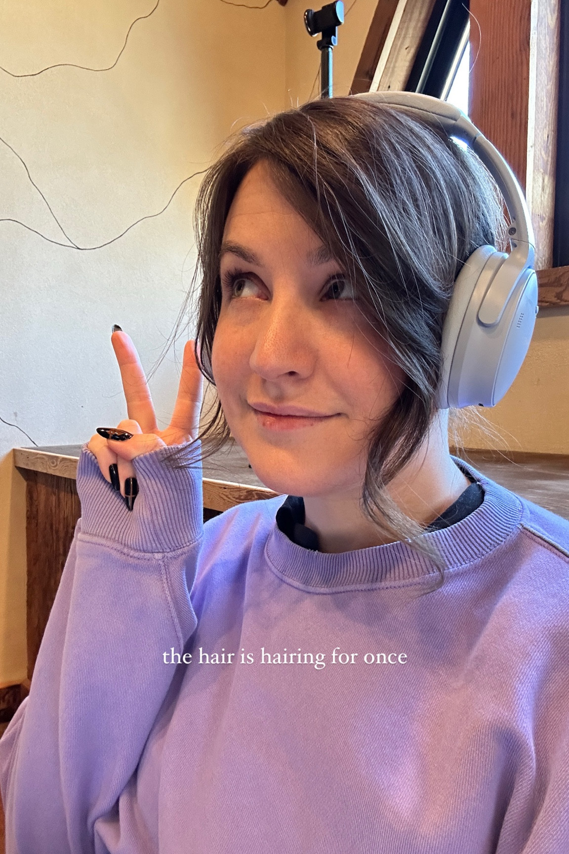 tuning myself out ✨🎧🩵 #bose #headphones #overearheadphones #cutetech 

#LTKGiftGuide #LTKSaleAlert #LTKActive