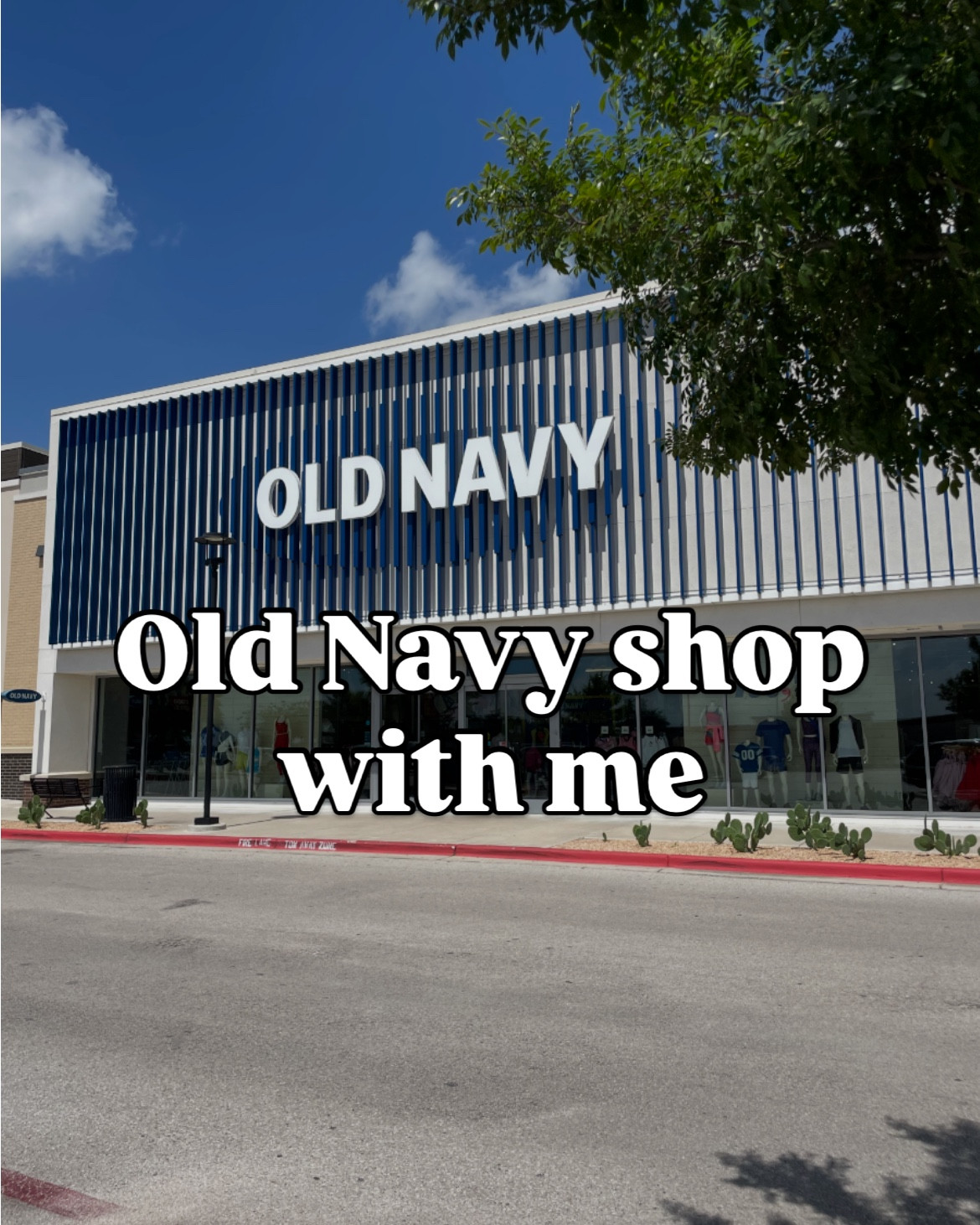 Let’s shop Old Navy together! Lots on sale and some new pre-fall items have landed. If you’re not a fan of barrel jeans, def try these and lmk what you think 

#LTKSaleAlert #LTKShoeCrush #LTKFindsUnder50