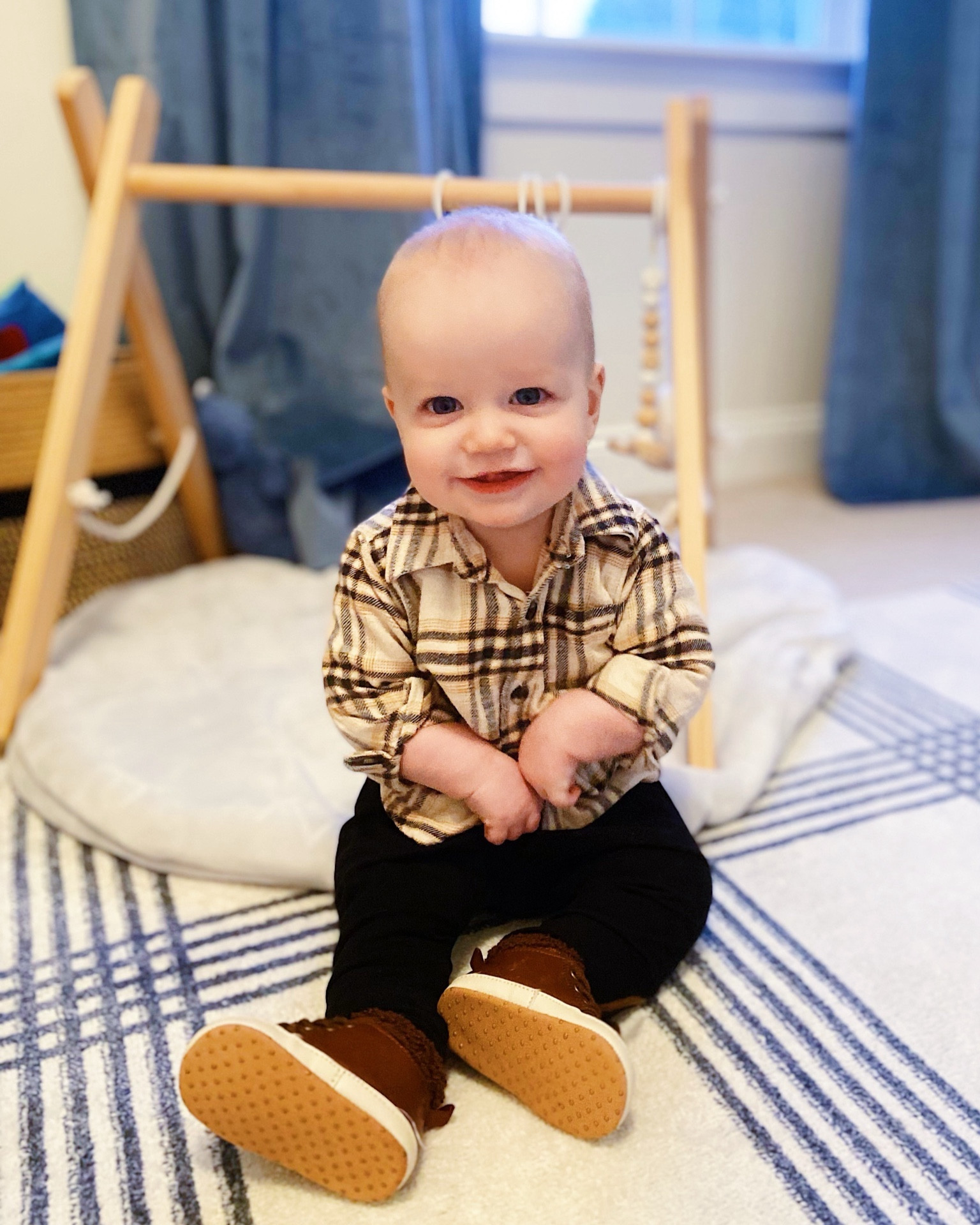 Affordable baby boy clothes from Old Navy

Baby Boy Outfit | Baby Boy clothes | Baby pants | baby boy boots | Trendy Baby Boy Clothes | Baby Boy Outfit Inspo 

#LTKbump #LTKbaby #LTKkids