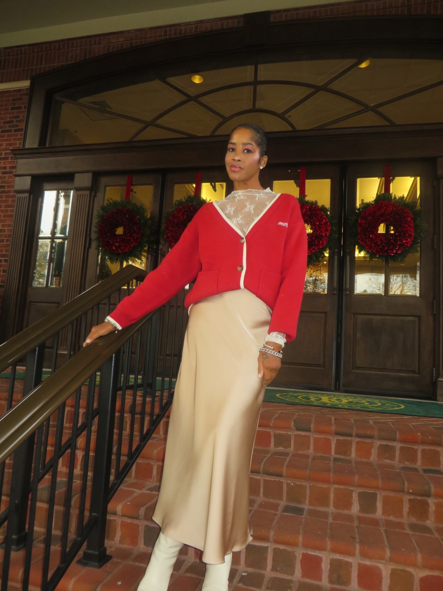 MomSlay ⚡️😘

#LTKHoliday #LTKmomlife #LTKOver40