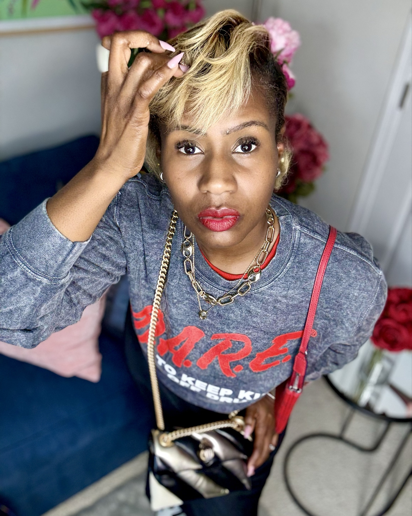 Some days I have to dress myself back into who I truly am.
This look reminds me that I don’t have to shrink anymore.
Necklace @andmadebyhand 
Everything I’m wearing is linked here 🤍
#BloomInBold
#StyleYourHealing
#ConfidenceInColor
#SoftButPowerful
#HealingThroughFashion
#UnapologeticallyMe

#LTKvlog #LTKgrwm #LTKootd